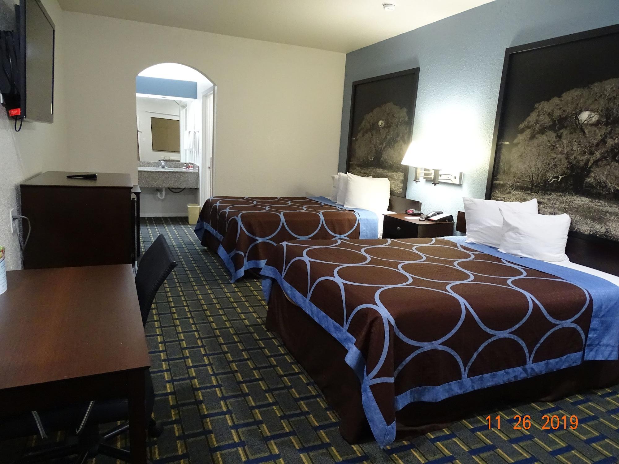 Super 8 By Wyndham Houston/Brookhollow Nw Zewnętrze zdjęcie