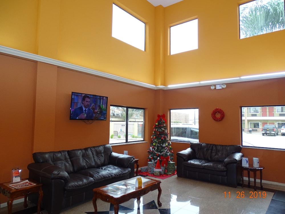 Super 8 By Wyndham Houston/Brookhollow Nw Zewnętrze zdjęcie